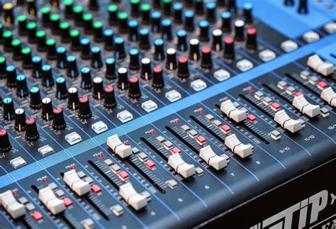 What is a Mixer in Music? Delving into the Essence of Sound Manipulation in Modern Music Production